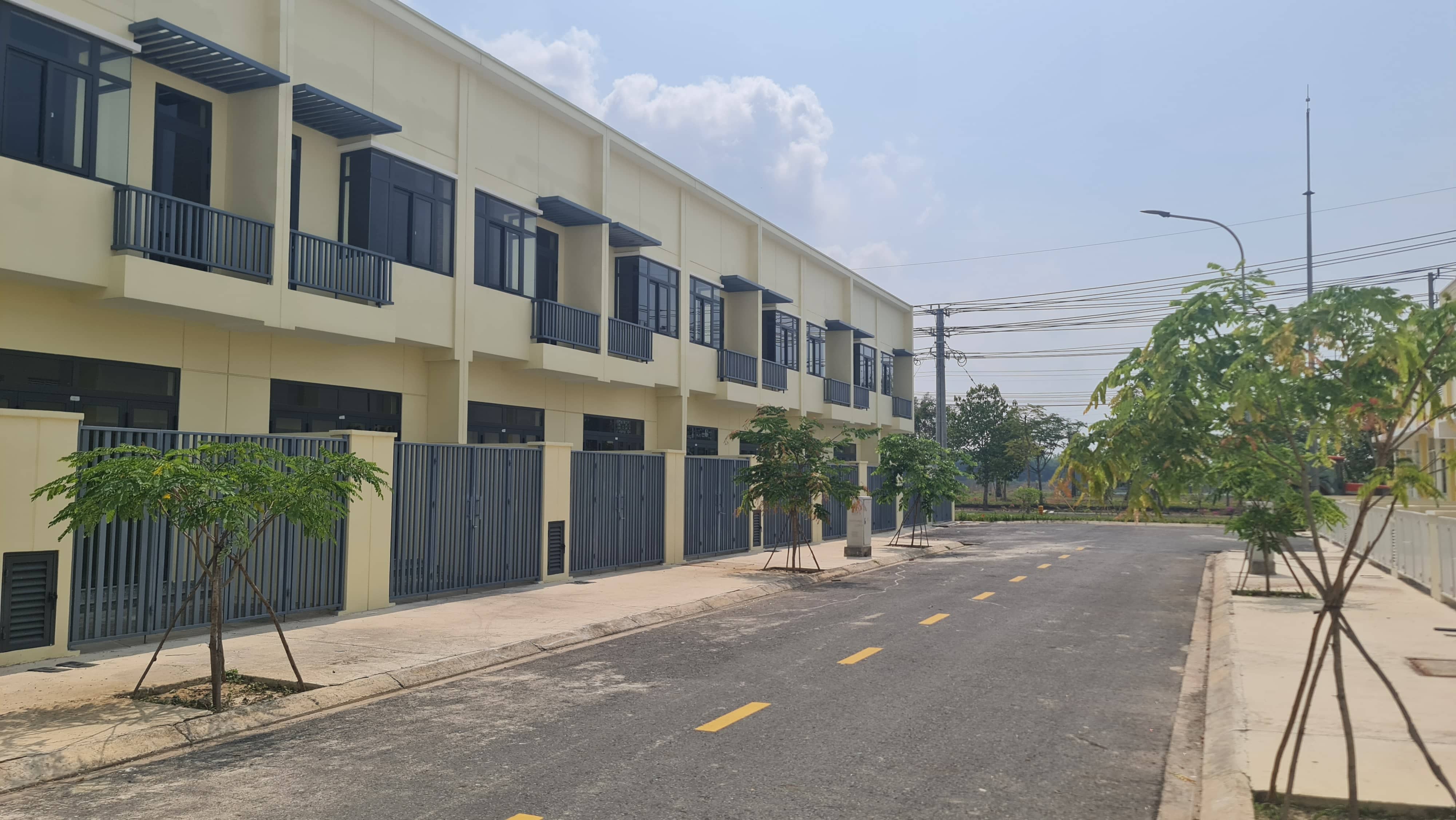 Nhà riêng Hóc Môn: Tìm hiểu trước khi mua, an cư vững chắc