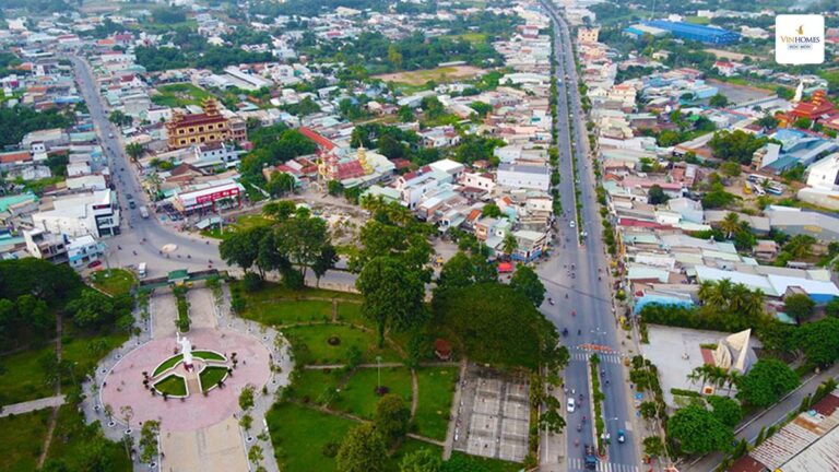Vinhomes Hóc Môn: Lựa chọn an cư cho gia đình trẻ từ nội đô?