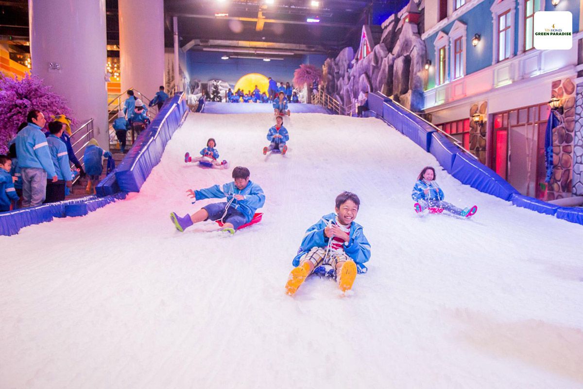 Winter Wonderland Vinhomes Cần Giờ: Trải Nghiệm Mùa Đông Giữa Sài Gòn