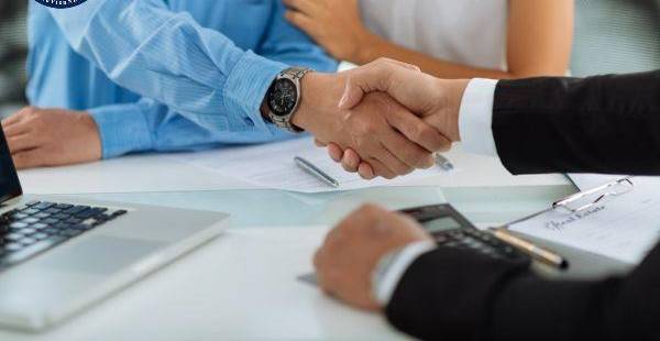 Bán Nhà Lâu Đời: Nguyên Nhân & Giải Pháp Tăng Tốc Giao Dịch