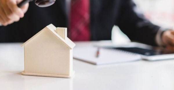 Đất đấu giá là gì? Cảnh báo rủi ro khi mua đất đấu giá