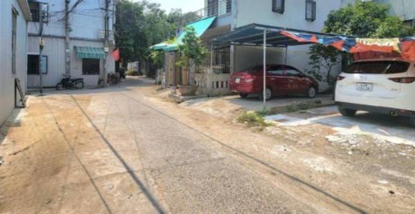 Kiệt 2 Ô Tô Tránh Nhau Là Gì? Có Nên Mua Nhà Kiệt?