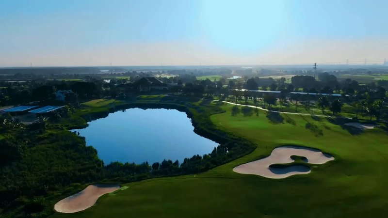 2-san-golf-18-lo-dang-cap-tai-vinhomes-green-paradise-can-gio 3-0